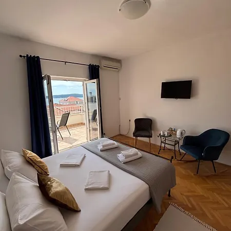 ベッド・アンド・ブレックファスト Plava Laguna ザヴァラ