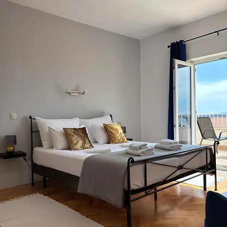 ベッド・アンド・ブレックファスト Plava Laguna