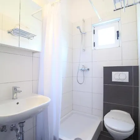 Plava Laguna Oda ve Kahvaltı Zavala