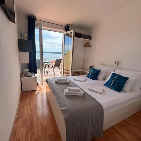 Plava Laguna 4* Zavala