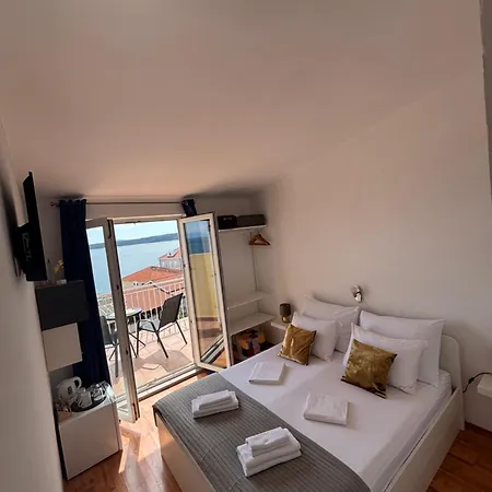 Plava Laguna Bed and Breakfast Zavala