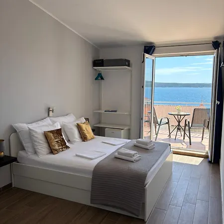 Plava Laguna Panzió Zavala