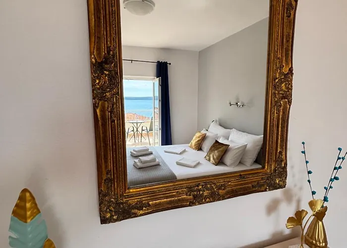 Plava Laguna 4* زافالا