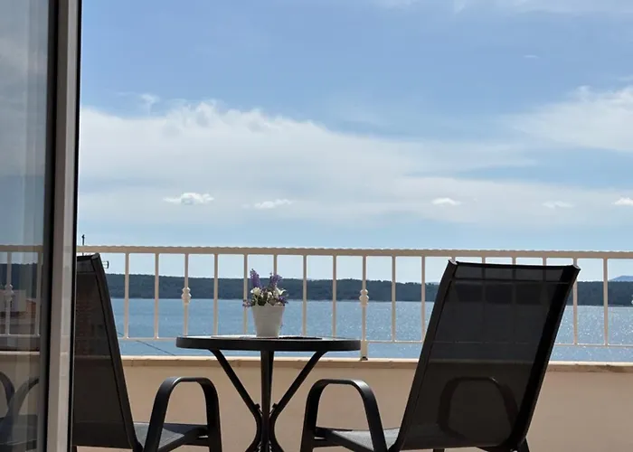 فندق مبيت وإفطار Plava Laguna زافالا