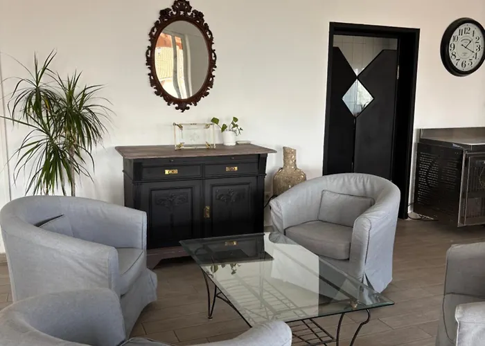Plava Laguna فندق مبيت وإفطار زافالا
